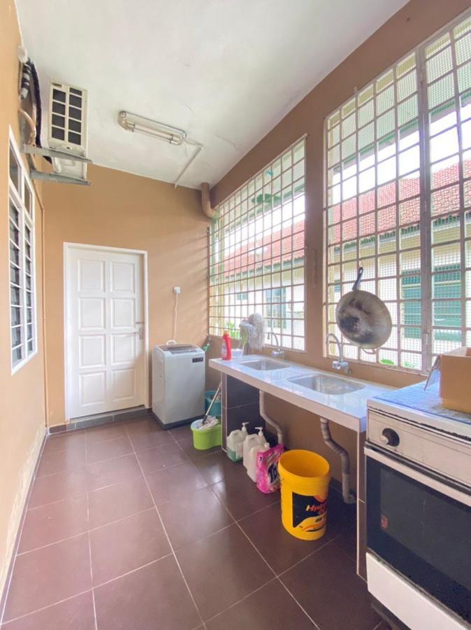 Family Homestay Kuala Terengganu Luaran gambar