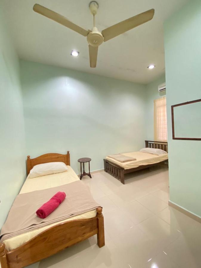 Family Homestay Kuala Terengganu Luaran gambar