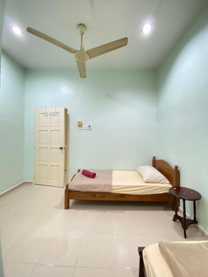 Family Homestay Kuala Terengganu Luaran gambar