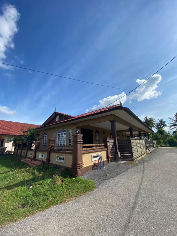 Family Homestay Kuala Terengganu Luaran gambar