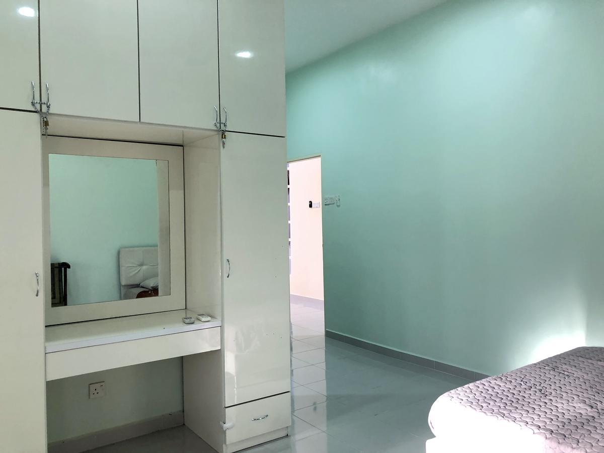 Family Homestay Kuala Terengganu Luaran gambar