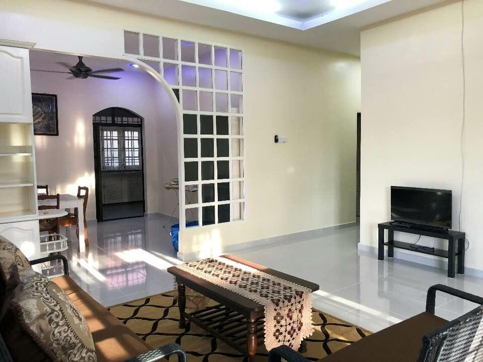 Family Homestay Kuala Terengganu Luaran gambar